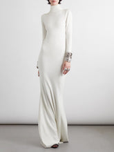 Langärmlige, enge, einfarbige Maxikleider mit hohem Halsausschnitt